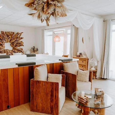 Tubize Suite De Charme Avec Jacuzzi Et Cabine Infrarouge מראה חיצוני תמונה